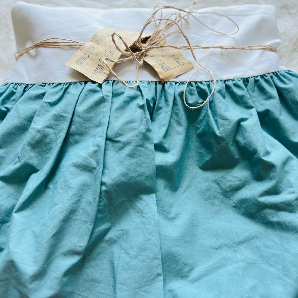 New Vintage WestPoint Stevens Full Bed Skirt – Aqua Blue & White, 14” Drop